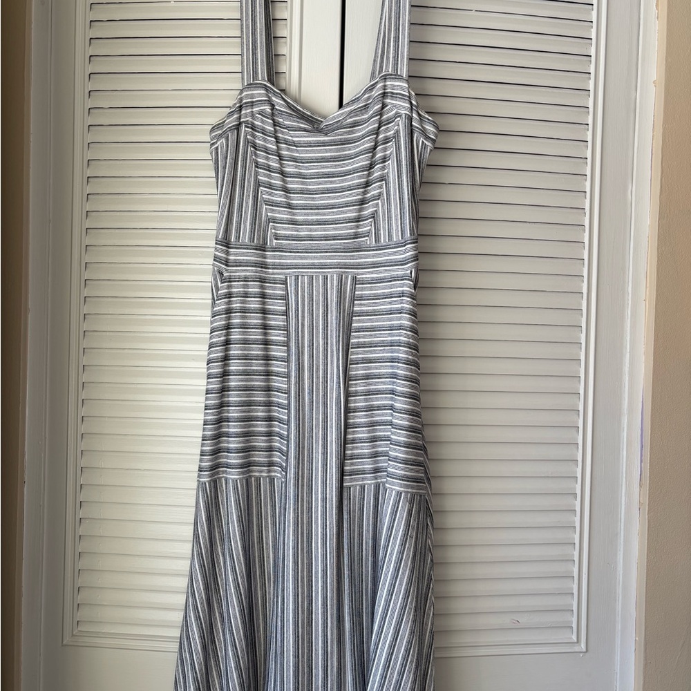 BCBGMaxAzria Gray Striped Midi Dress